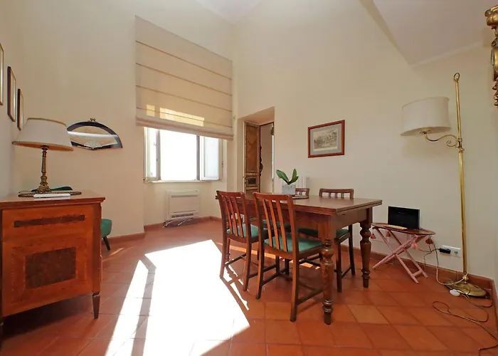 Piazza Di Spagna Cozy House & Amazing View * Rom