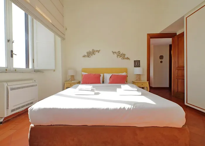 Piazza Di Spagna Cozy House & Amazing View